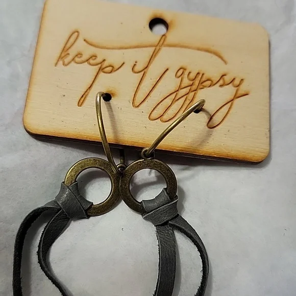 Keep It Gypsy Leather Tassels Dangle Earrings Smoke Grey - Picture 2 of 6